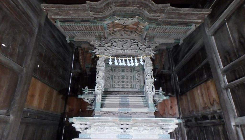 諏訪神社社殿